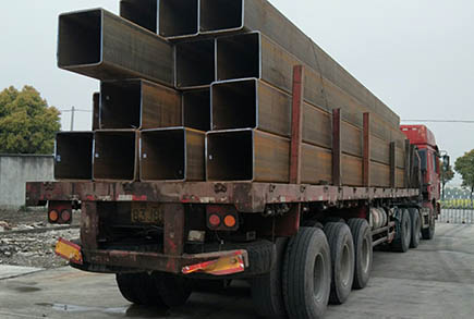 五峰大口径无缝方管