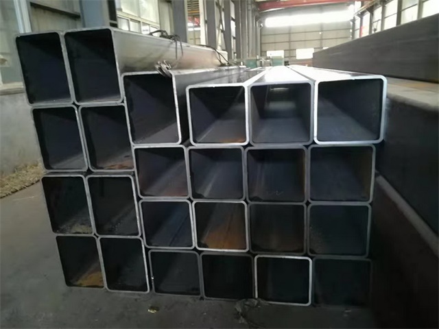 五峰无缝<font style='color:red'>方矩管</font>规格表及重量